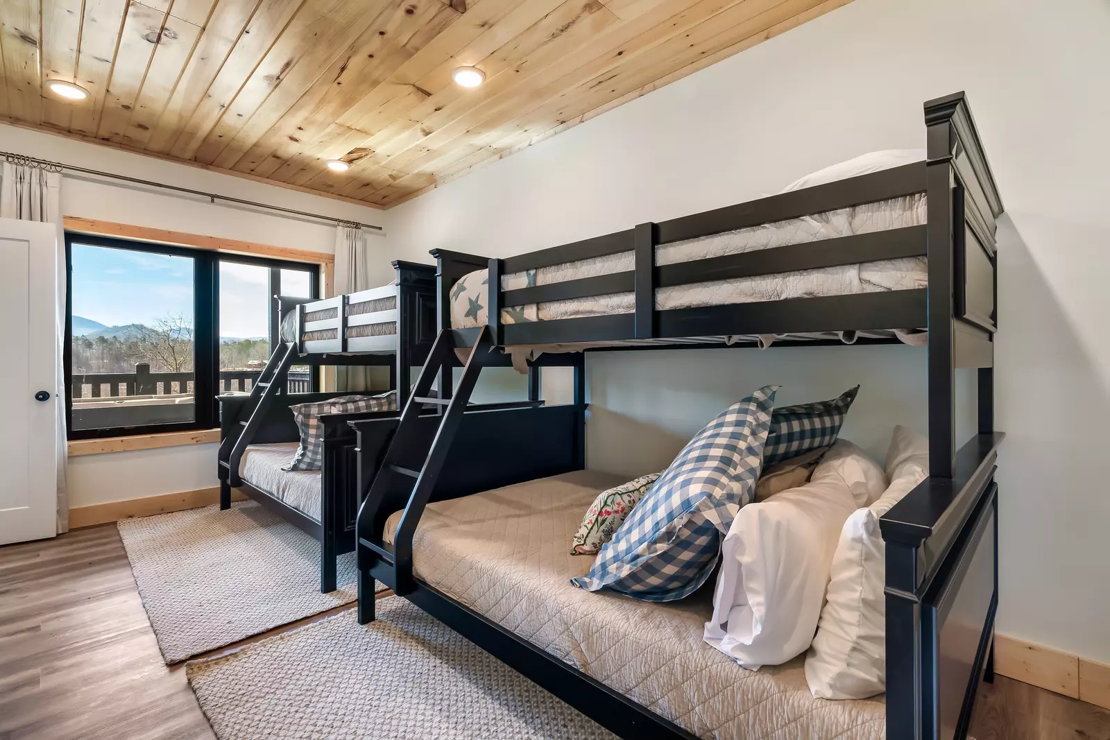 1279 Upper Middle Creek