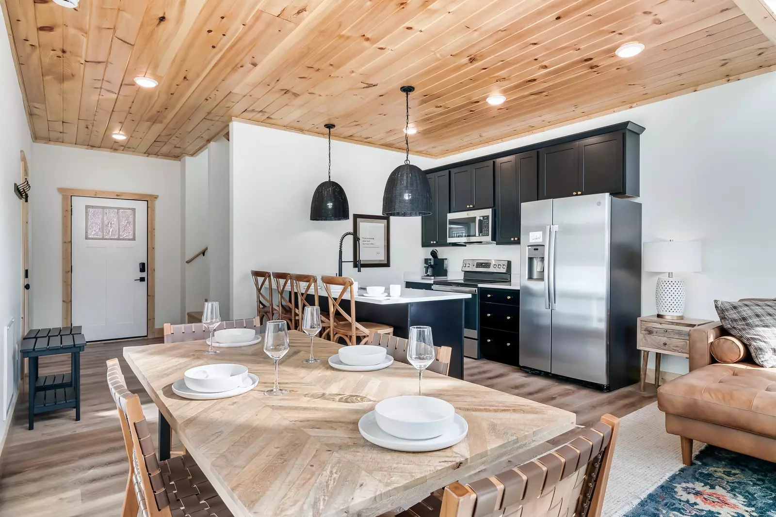 1279 Upper Middle Creek