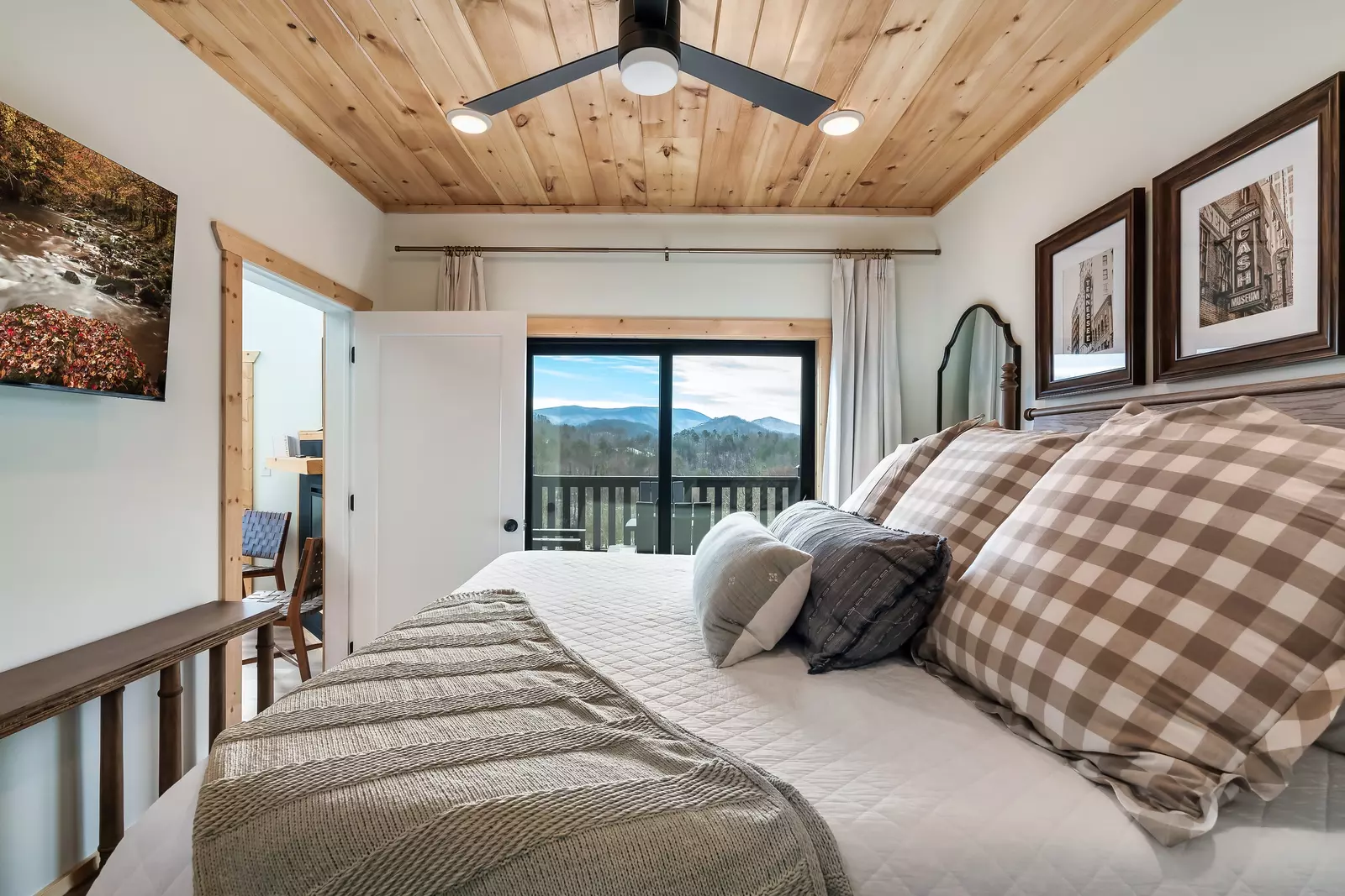 1279 Upper Middle Creek