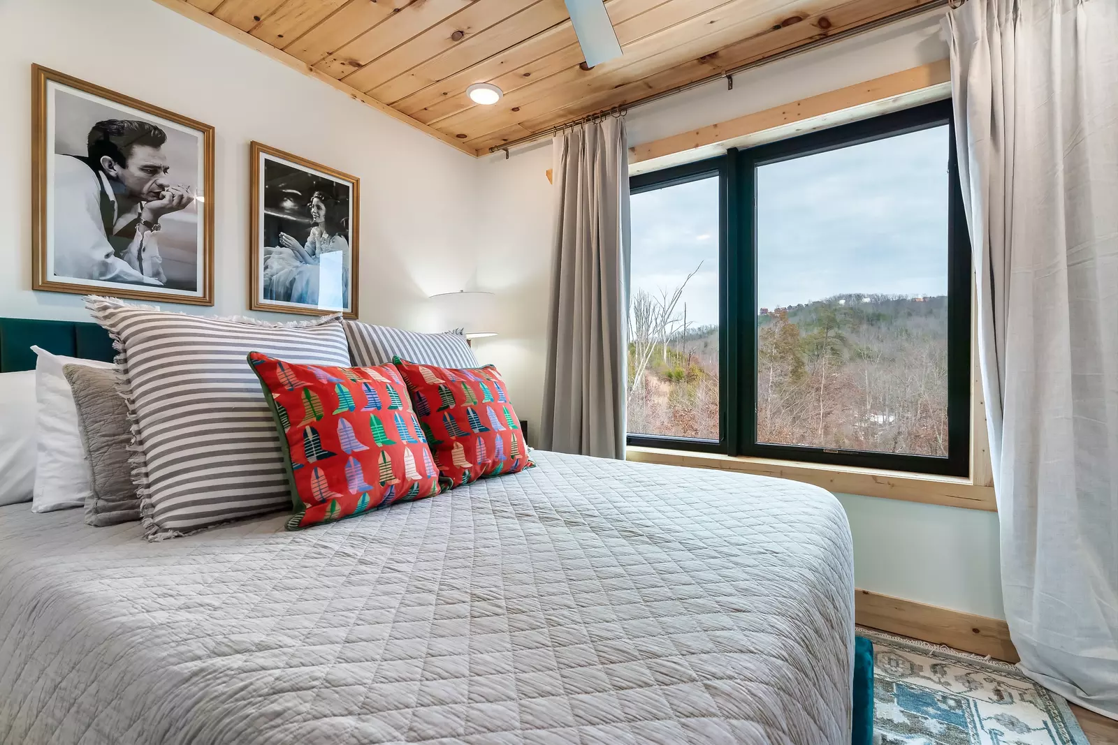 1279 Upper Middle Creek