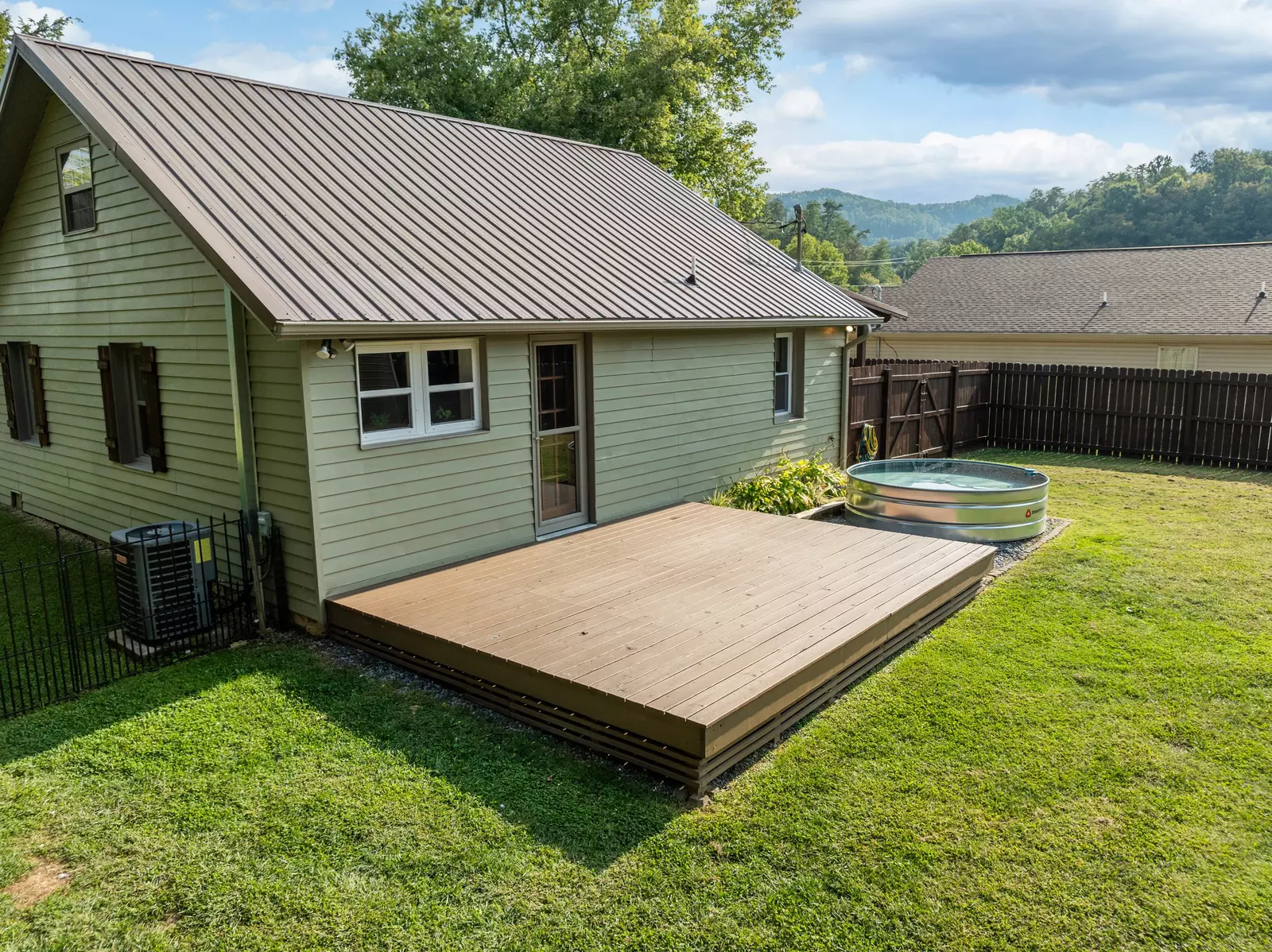 310 Two View Rd