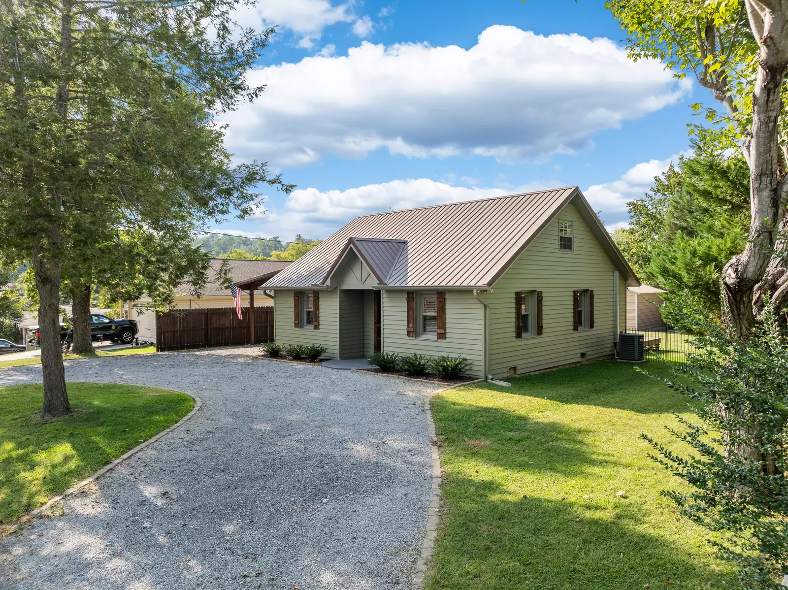 310 Two View Rd