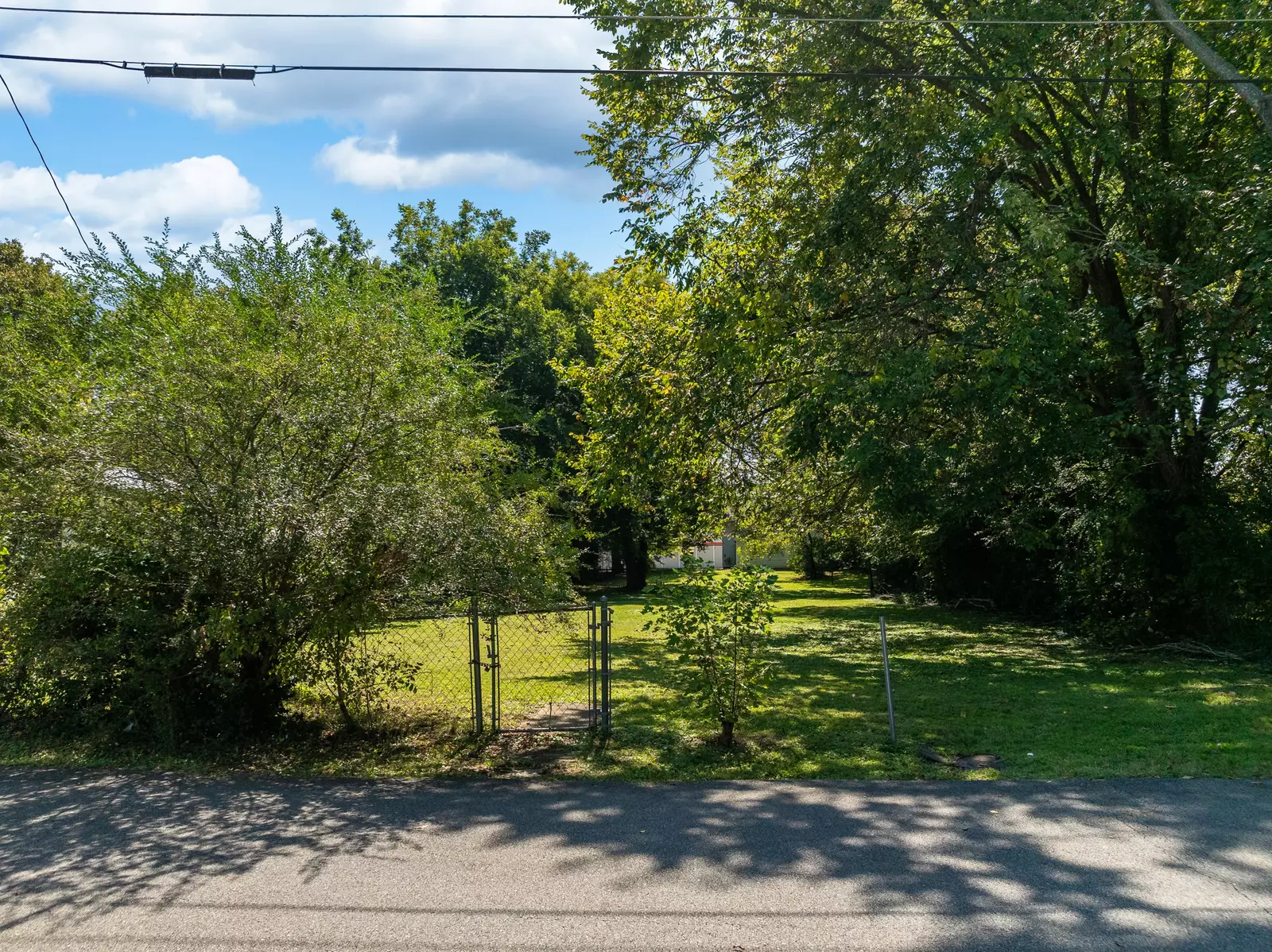 226 E Main St