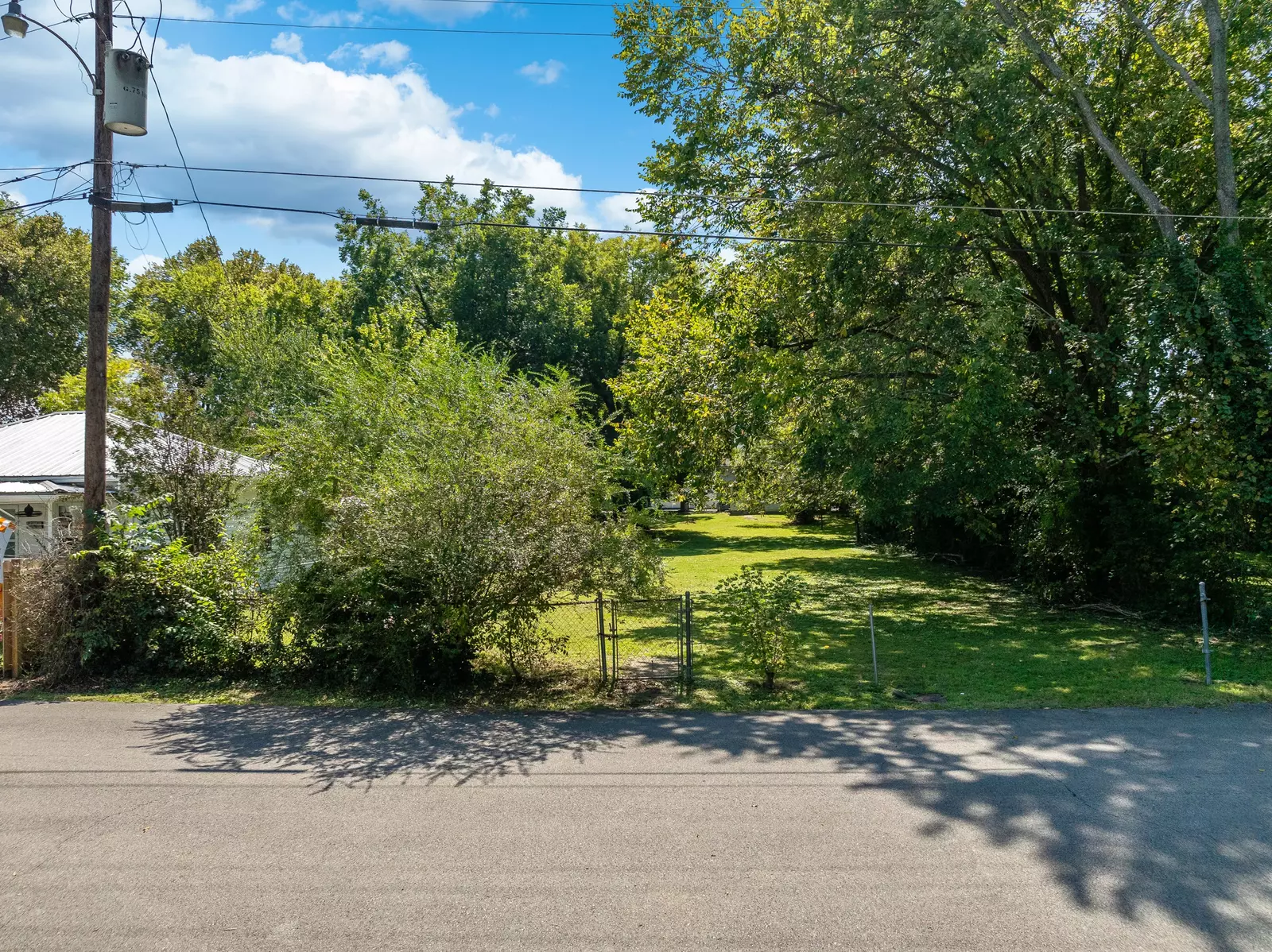 226 E Main St