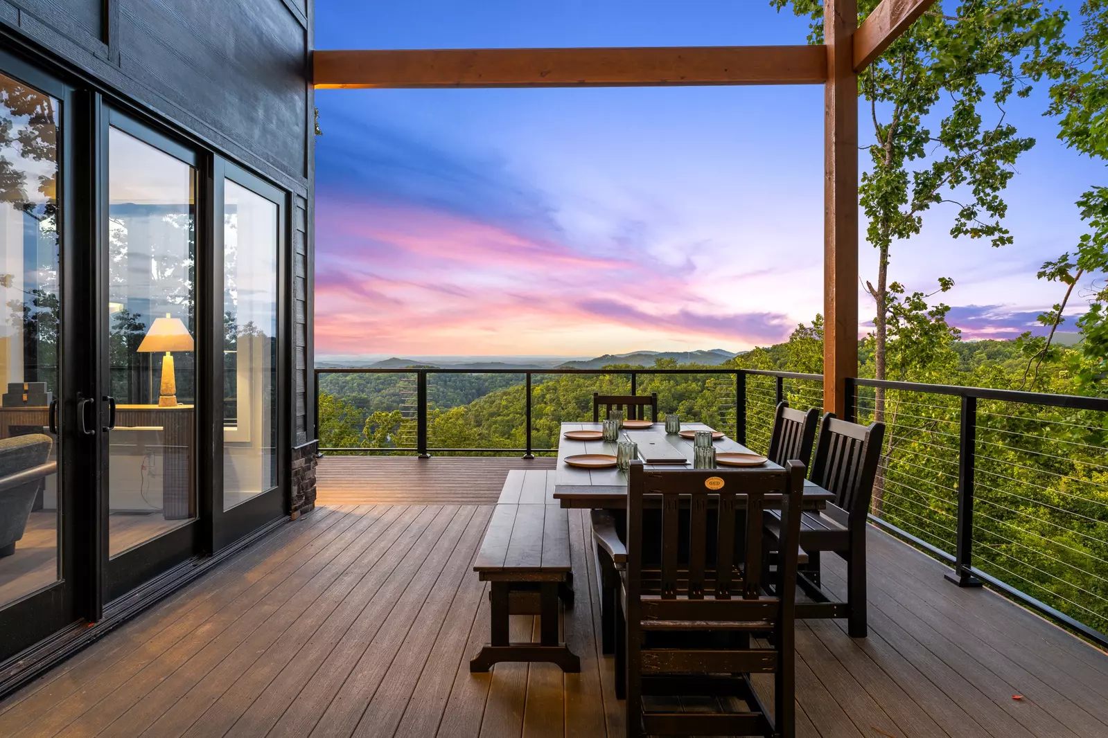 3823 Heavens View Ln