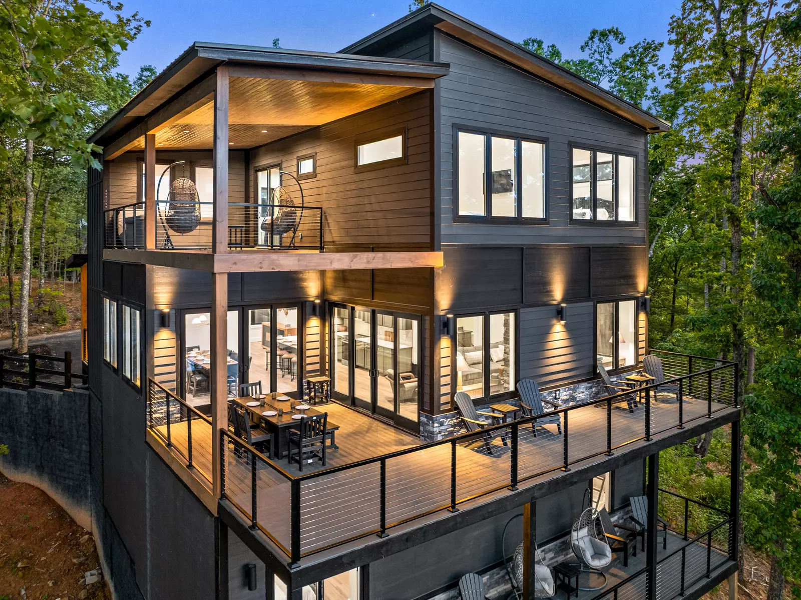 3823 Heavens View Ln