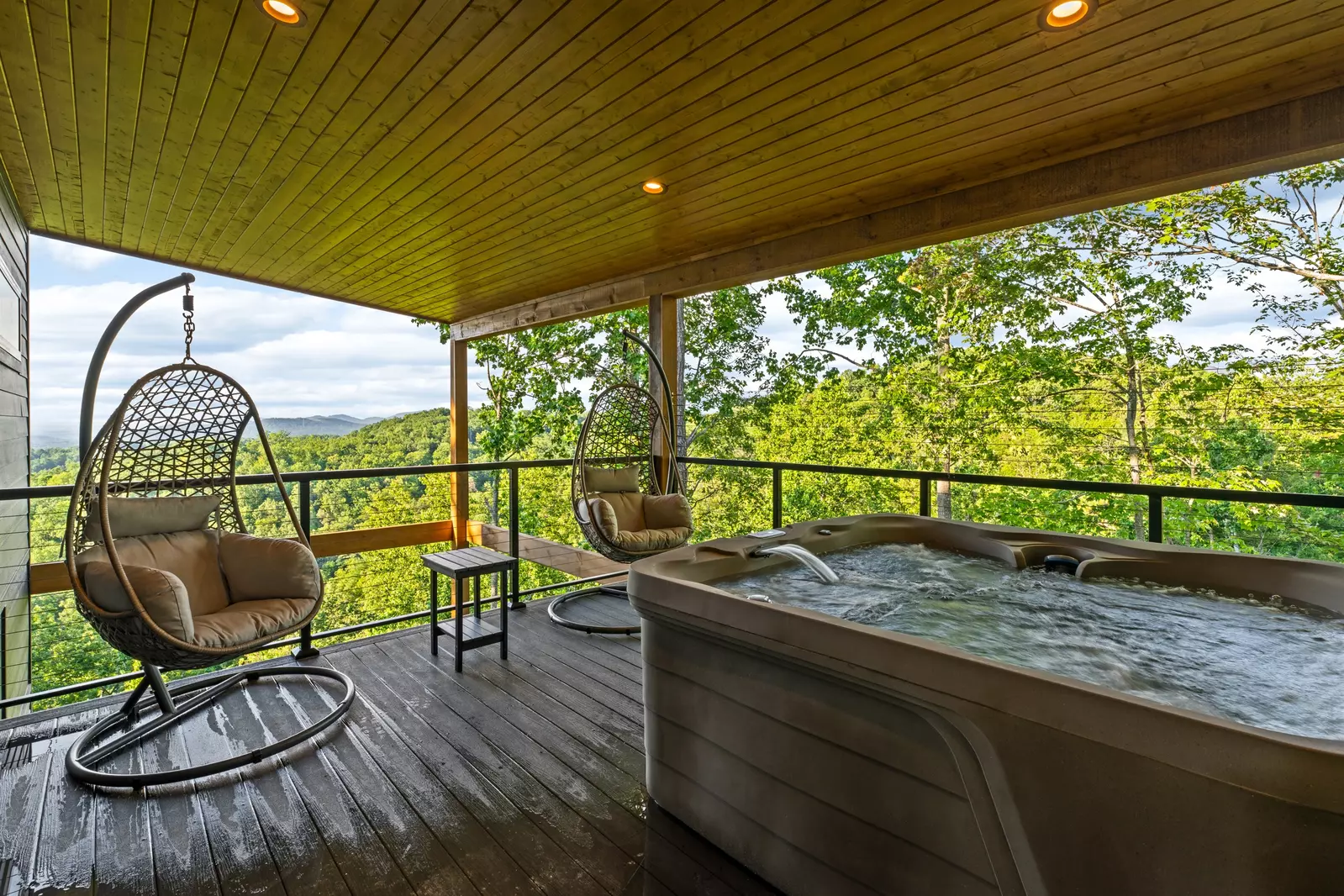 3823 Heavens View Ln