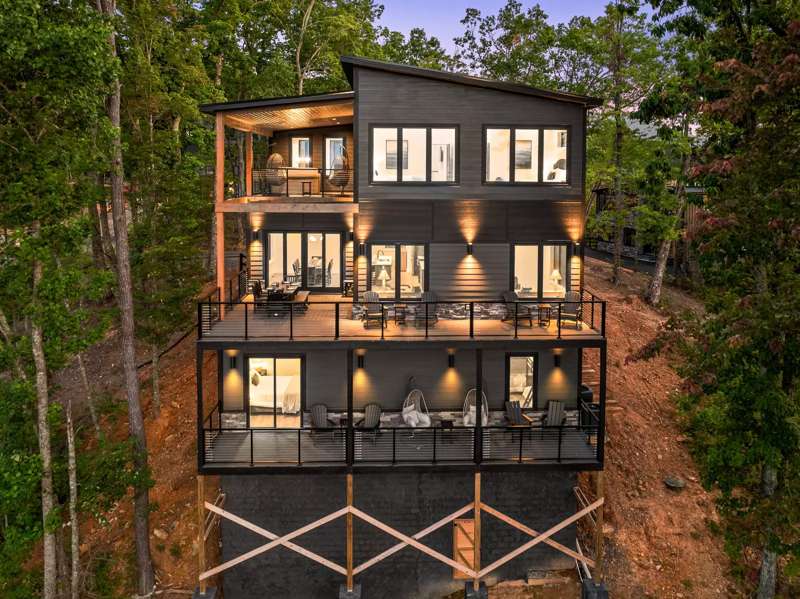 3823 Heavens View Ln