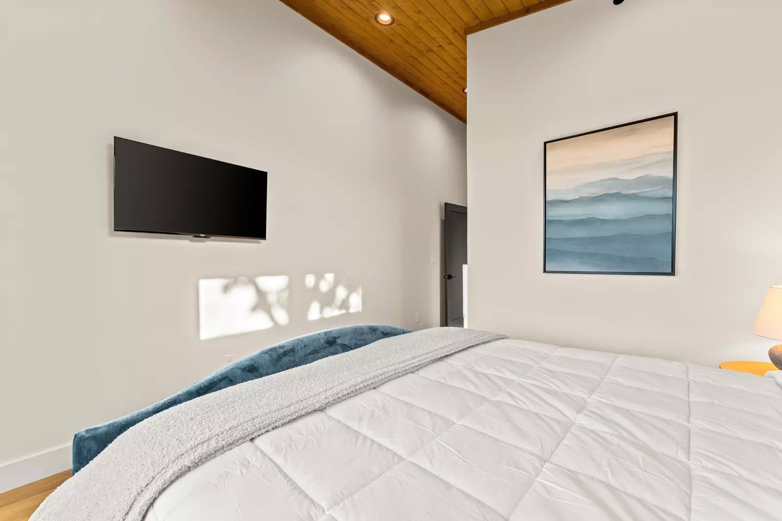 3823 Heavens View Ln