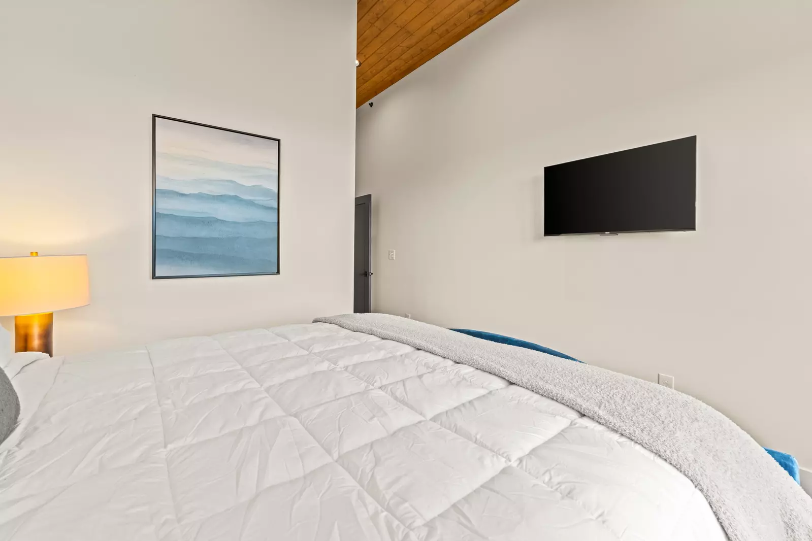 3823 Heavens View Ln