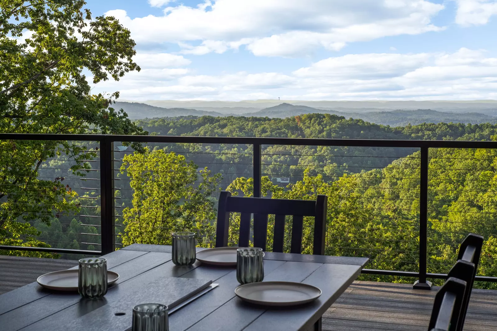 3823 Heavens View Ln