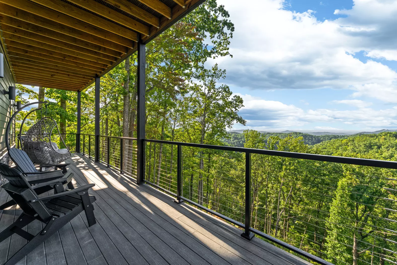 3823 Heavens View Ln