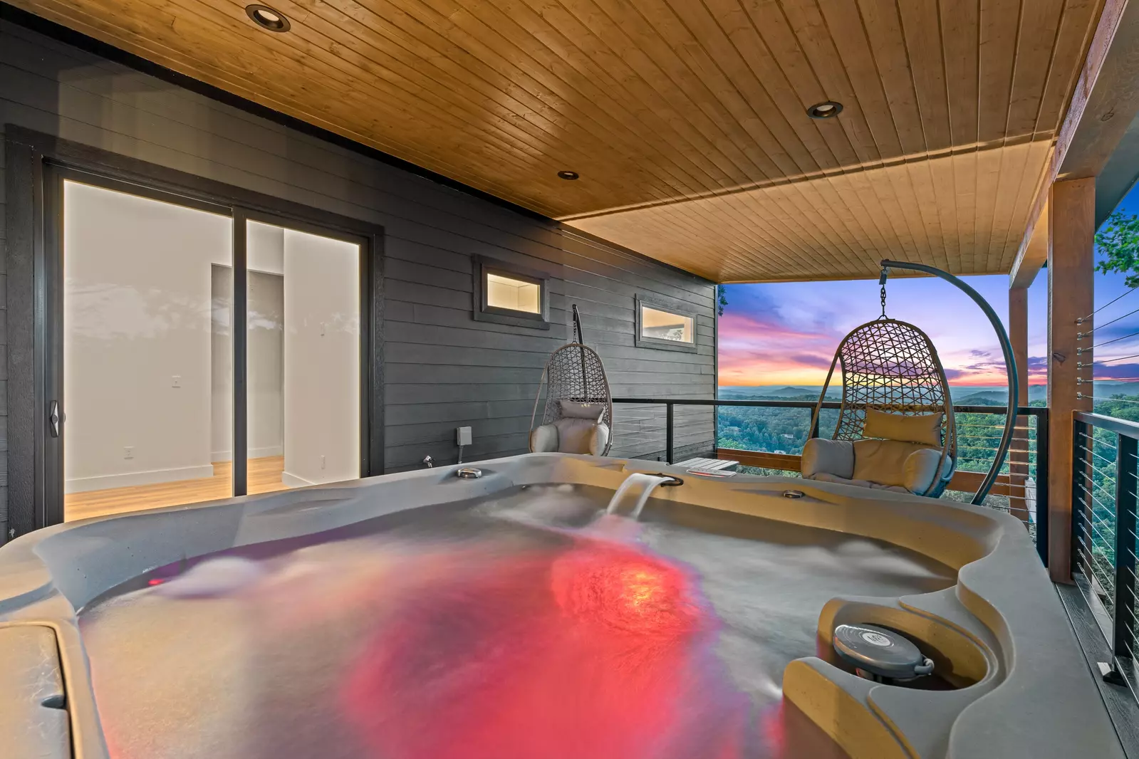 3823 Heavens View Ln