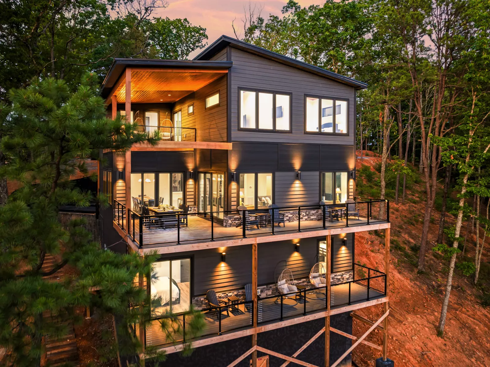 3819 Heavens View Lane