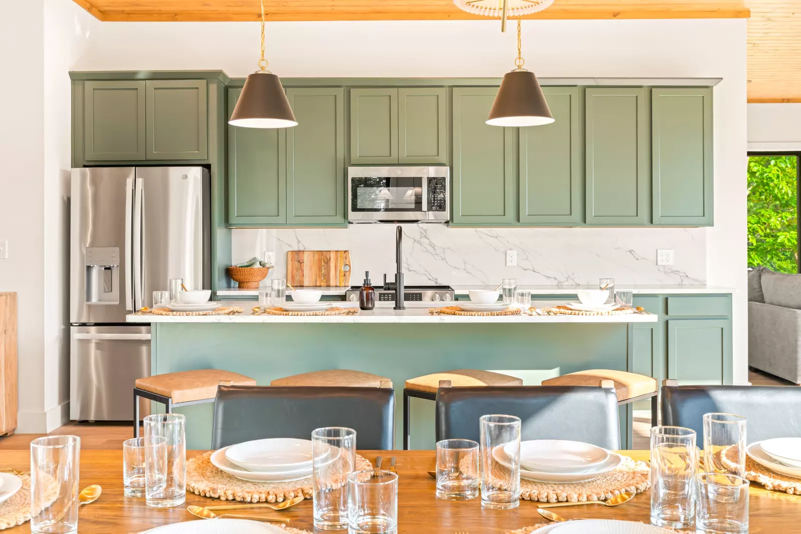 3819 Heavens View Lane