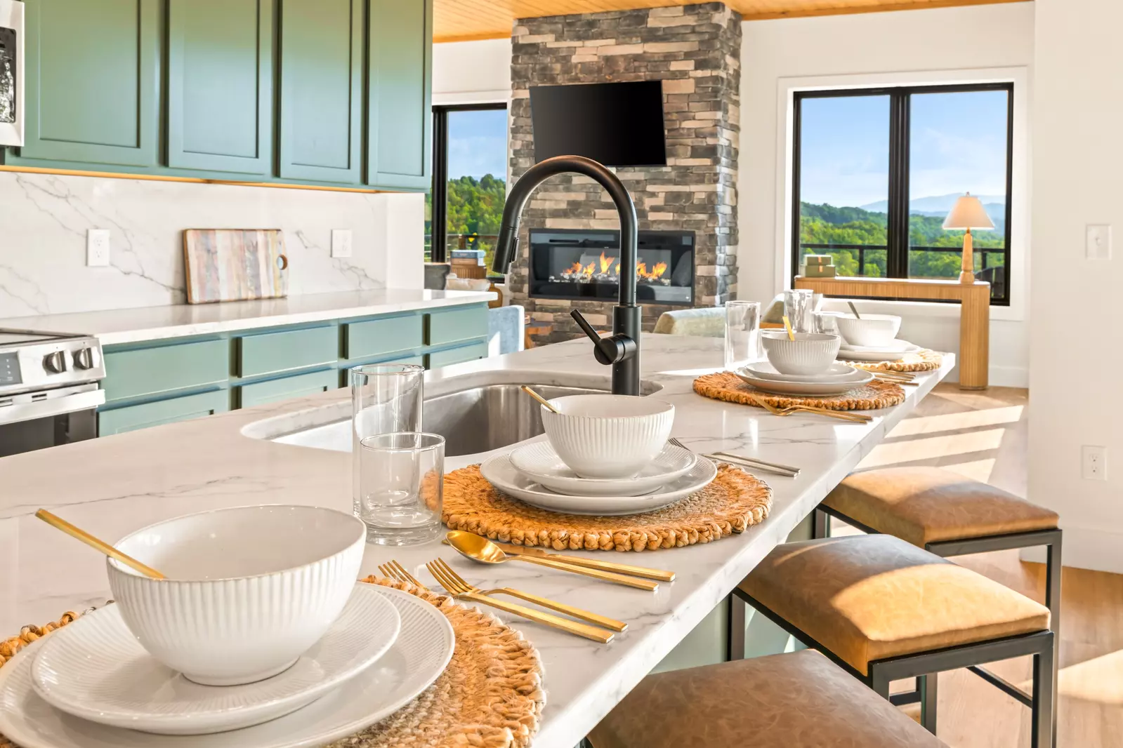 3819 Heavens View Lane