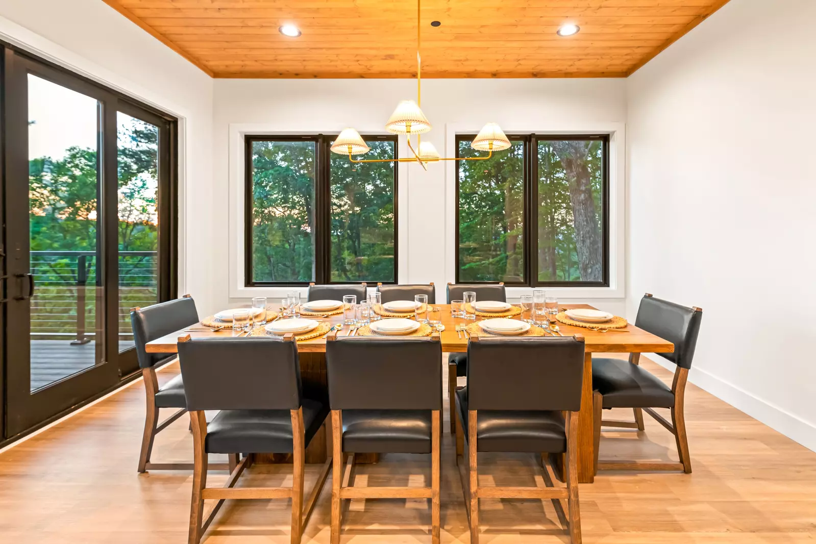 3819 Heavens View Lane