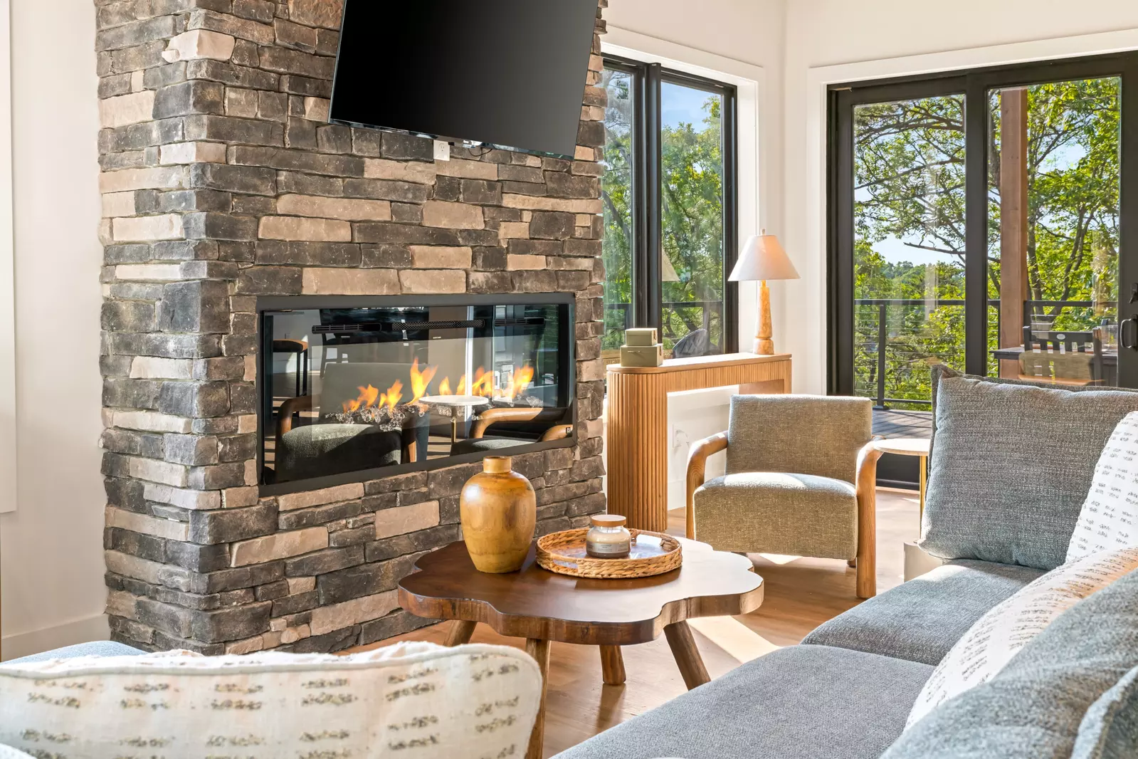 3819 Heavens View Lane