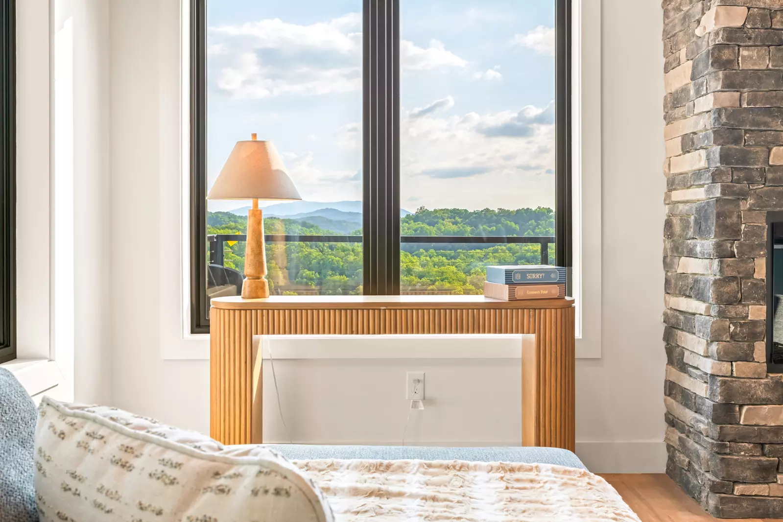 3819 Heavens View Lane