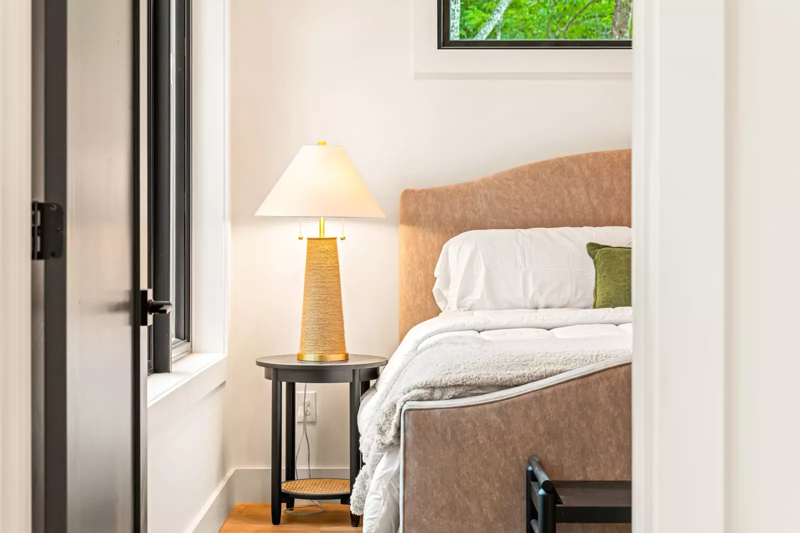 3819 Heavens View Lane