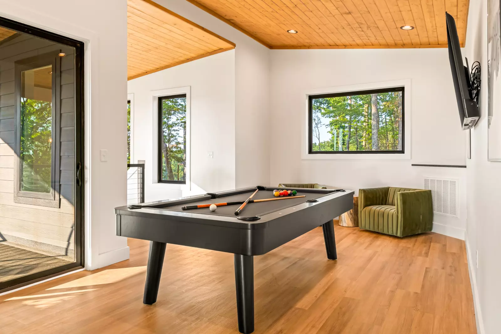 3819 Heavens View Lane