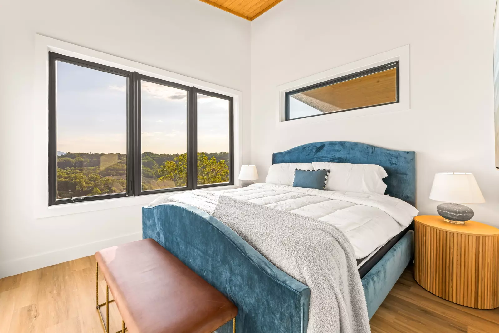 3819 Heavens View Lane