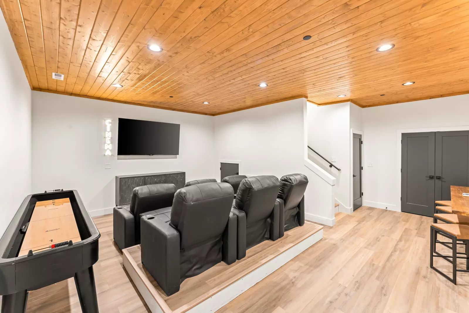 3819 Heavens View Lane