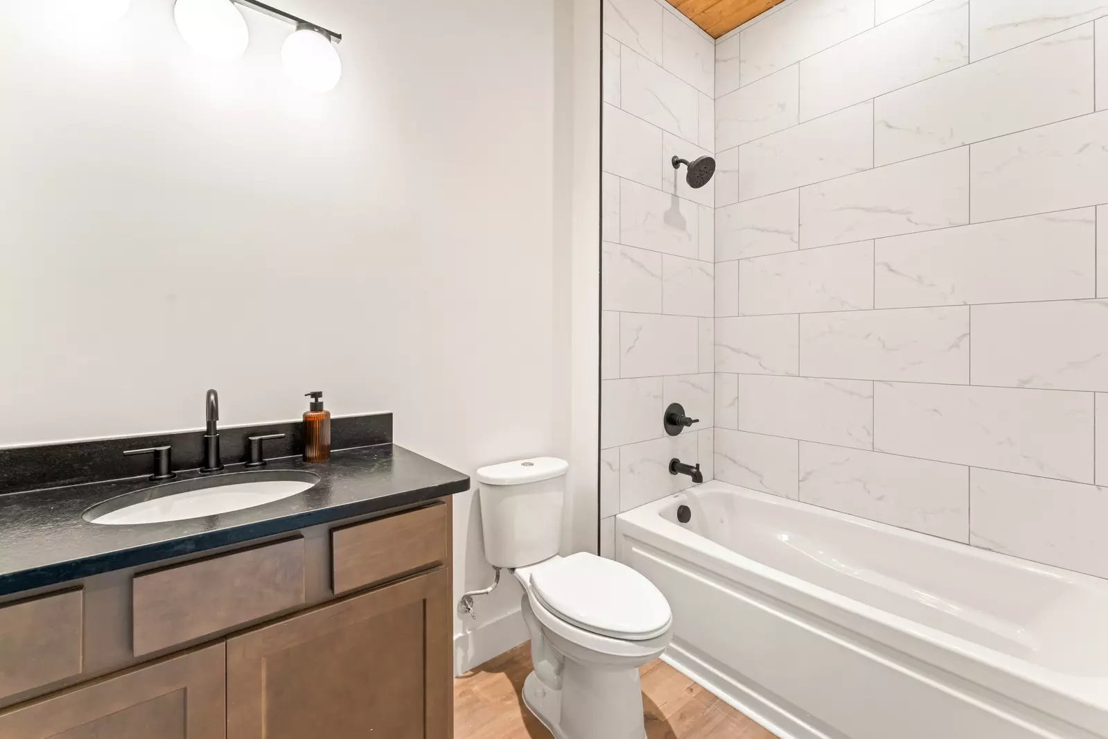 3819 Heavens View Lane