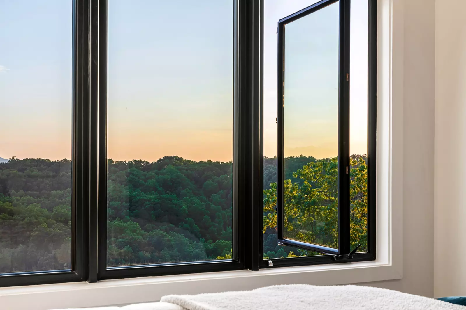 3819 Heavens View Lane