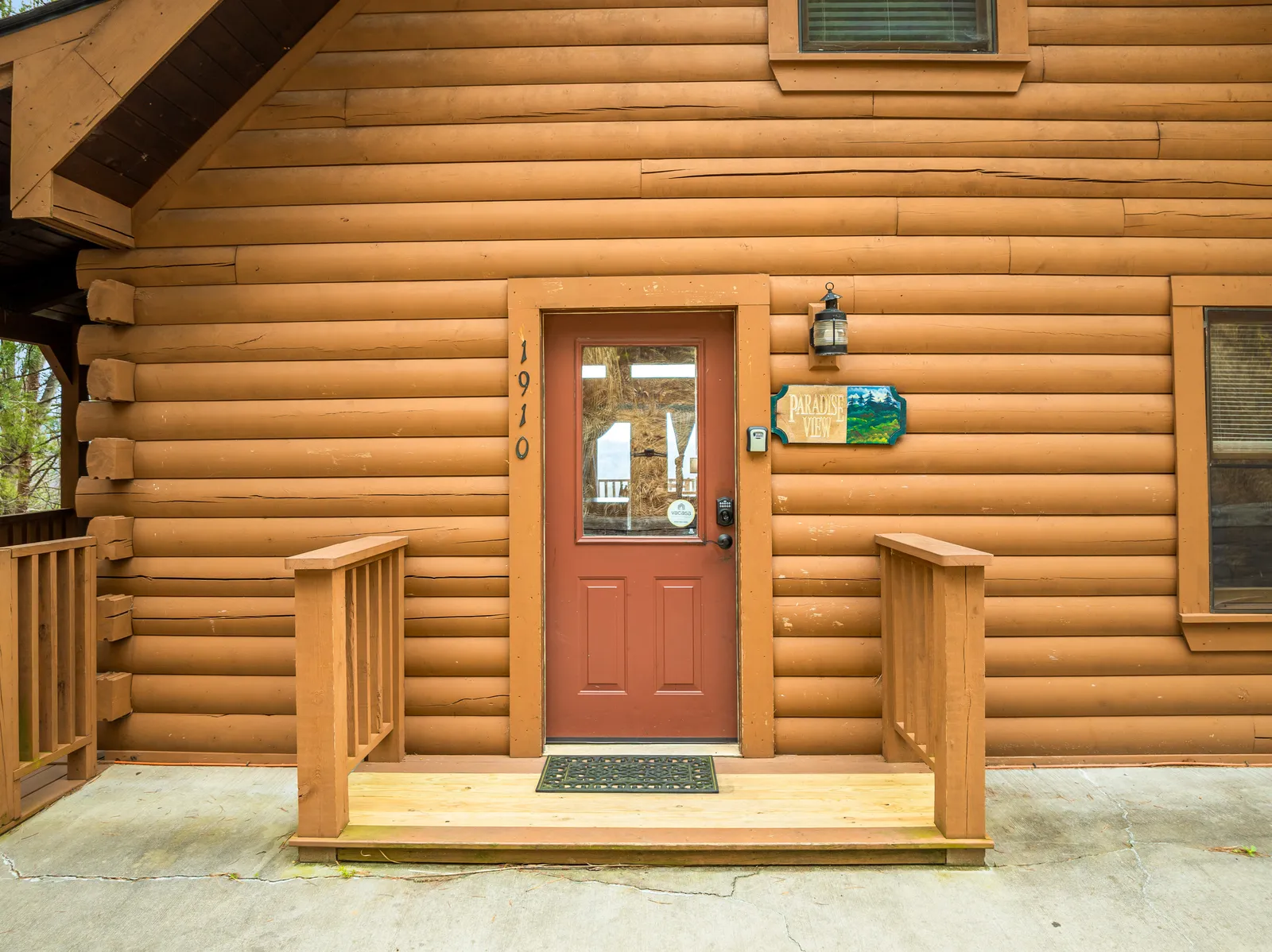 1910 E Mountain View Way