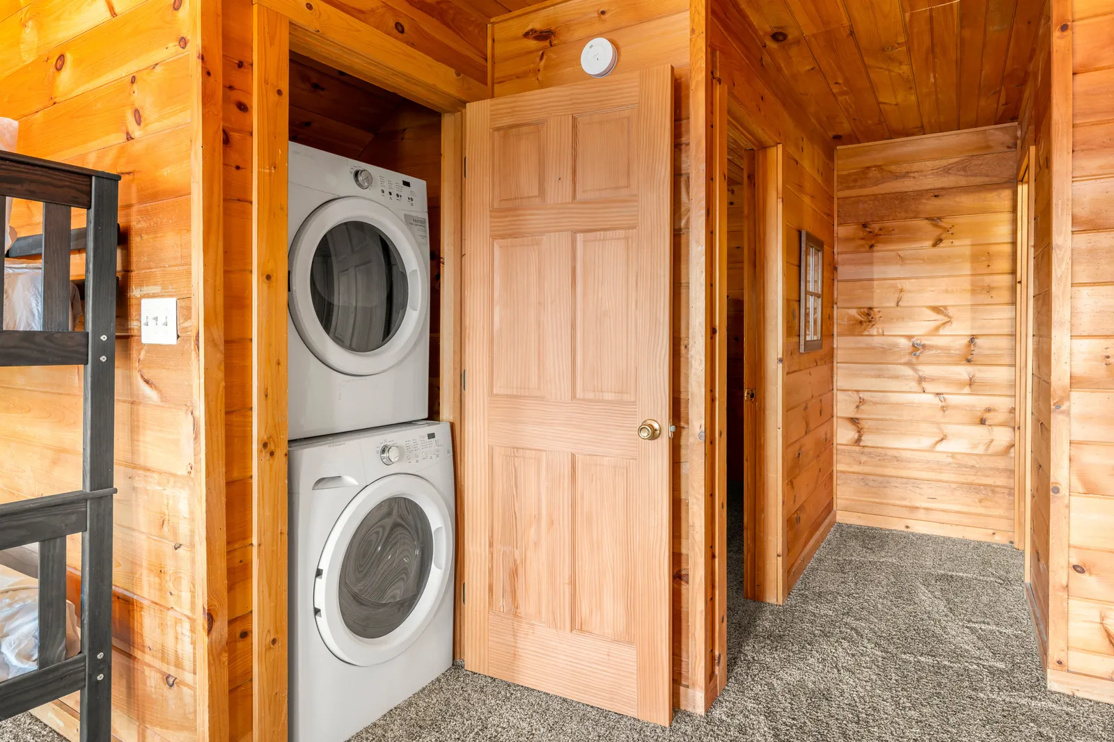 1910 E Mountain View Way