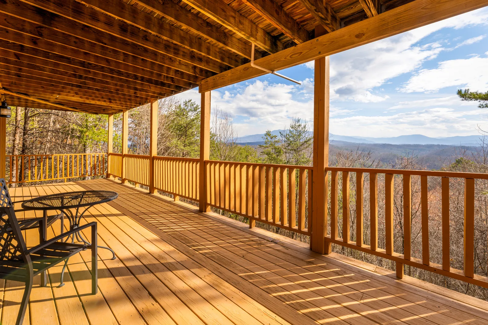 1910 E Mountain View Way