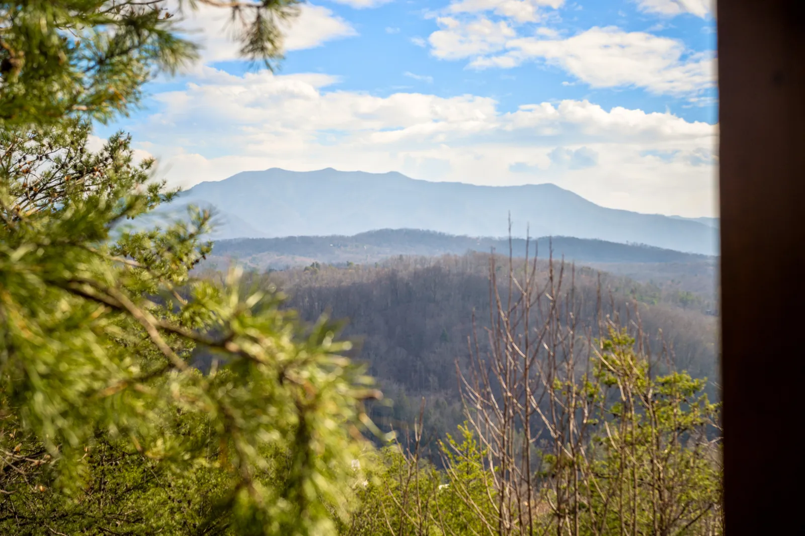 1910 E Mountain View Way