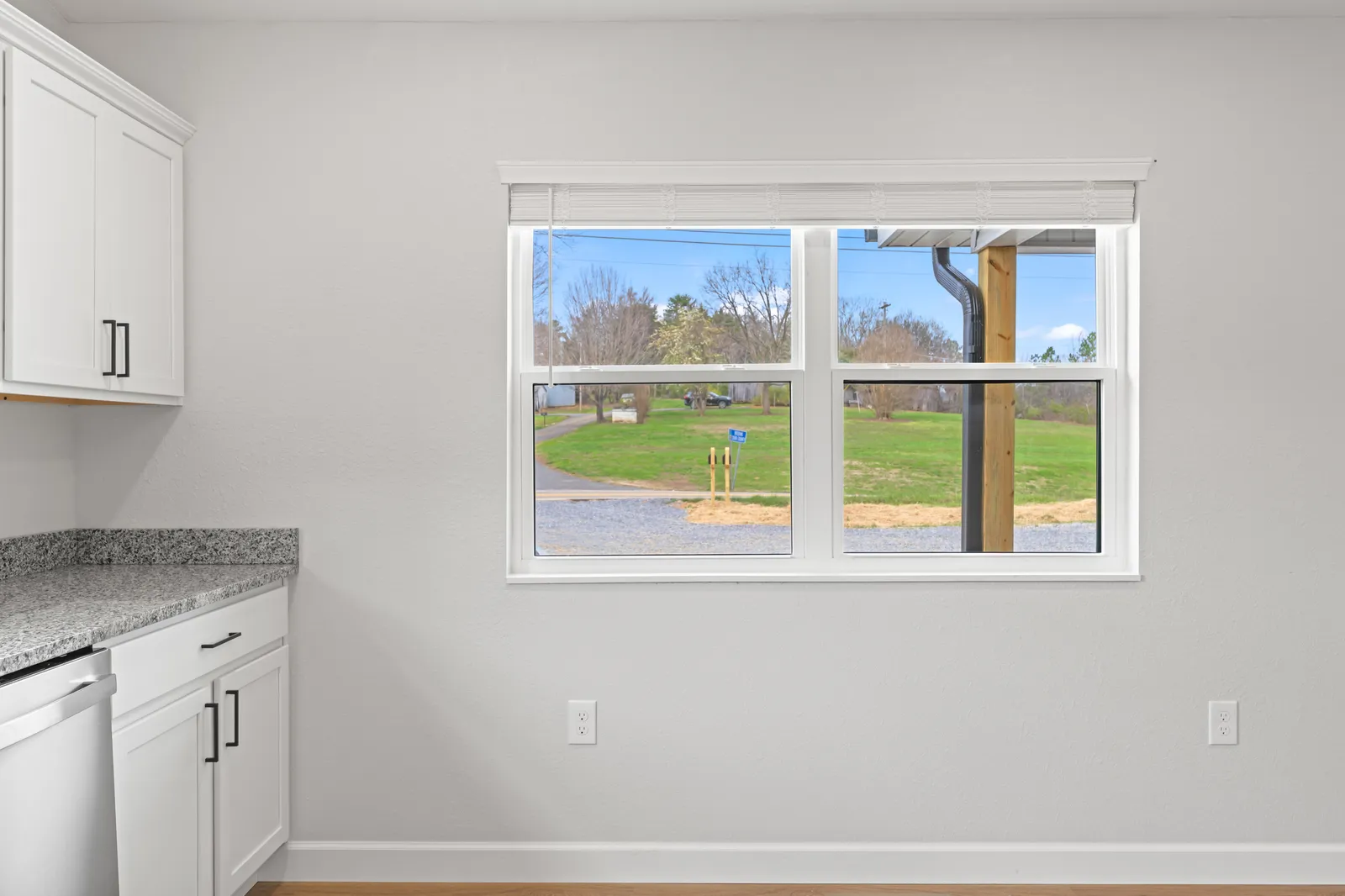 4317 Newport Highway