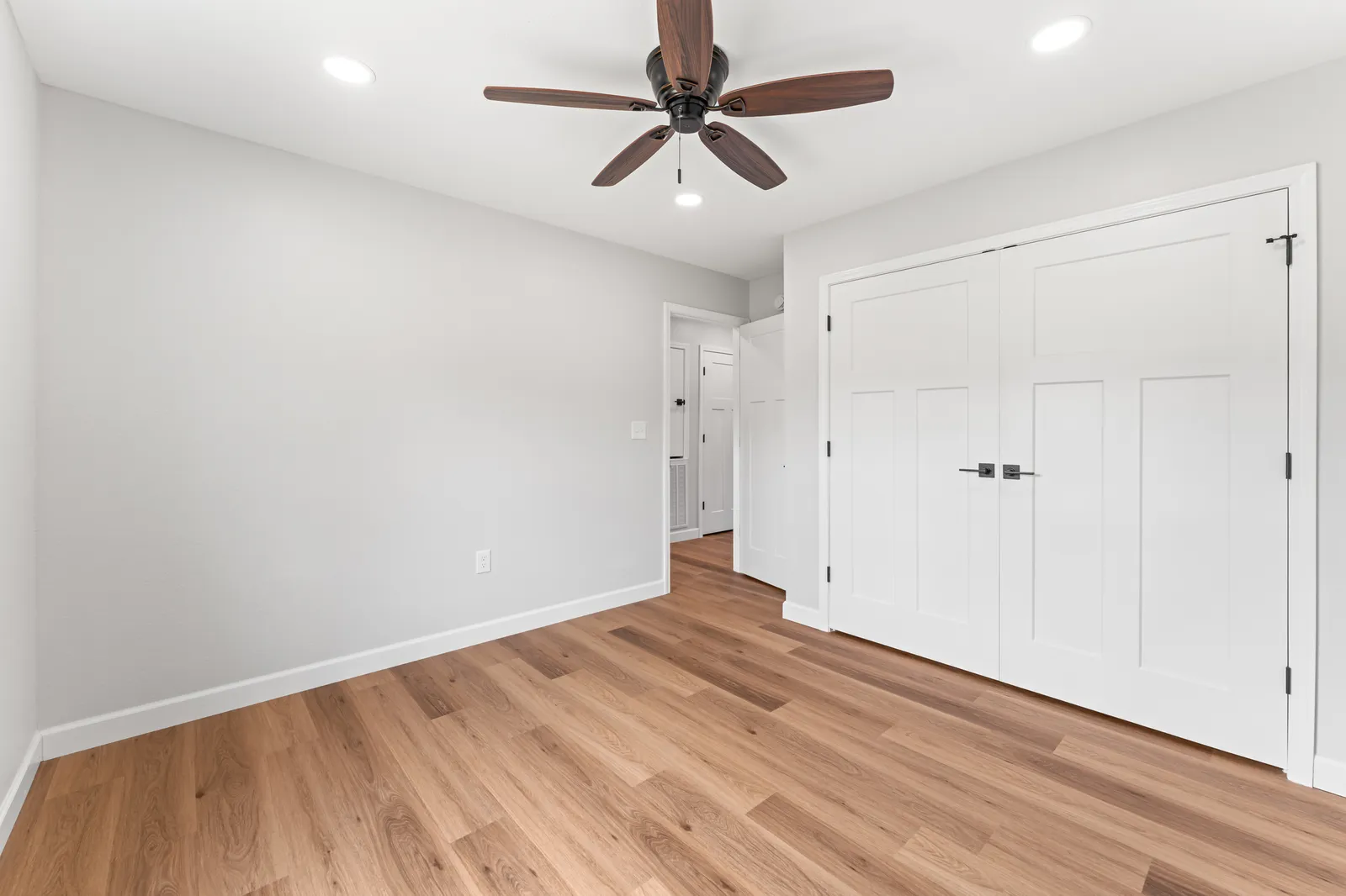 4317 Newport Highway