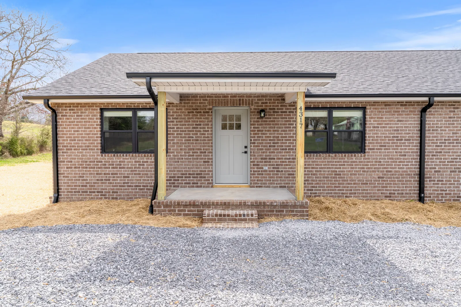 4317 Newport Highway