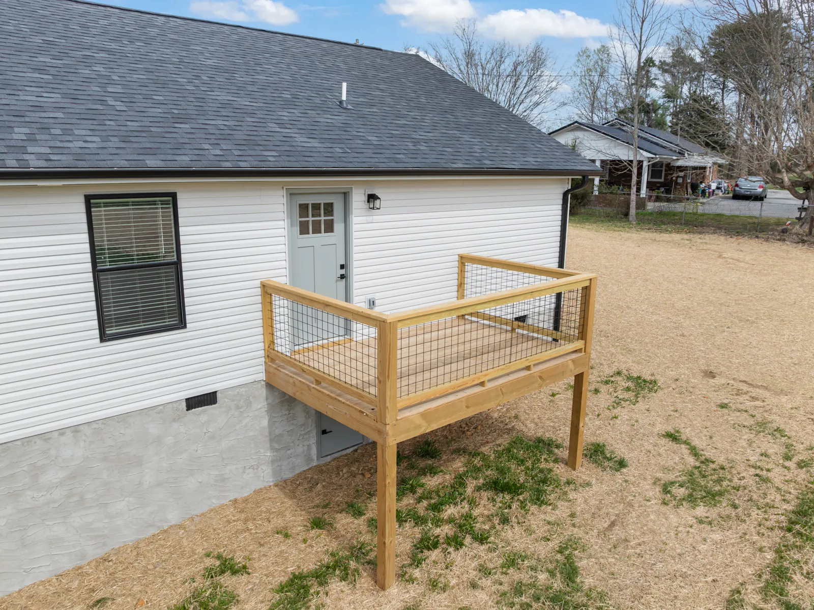 4317 Newport Highway