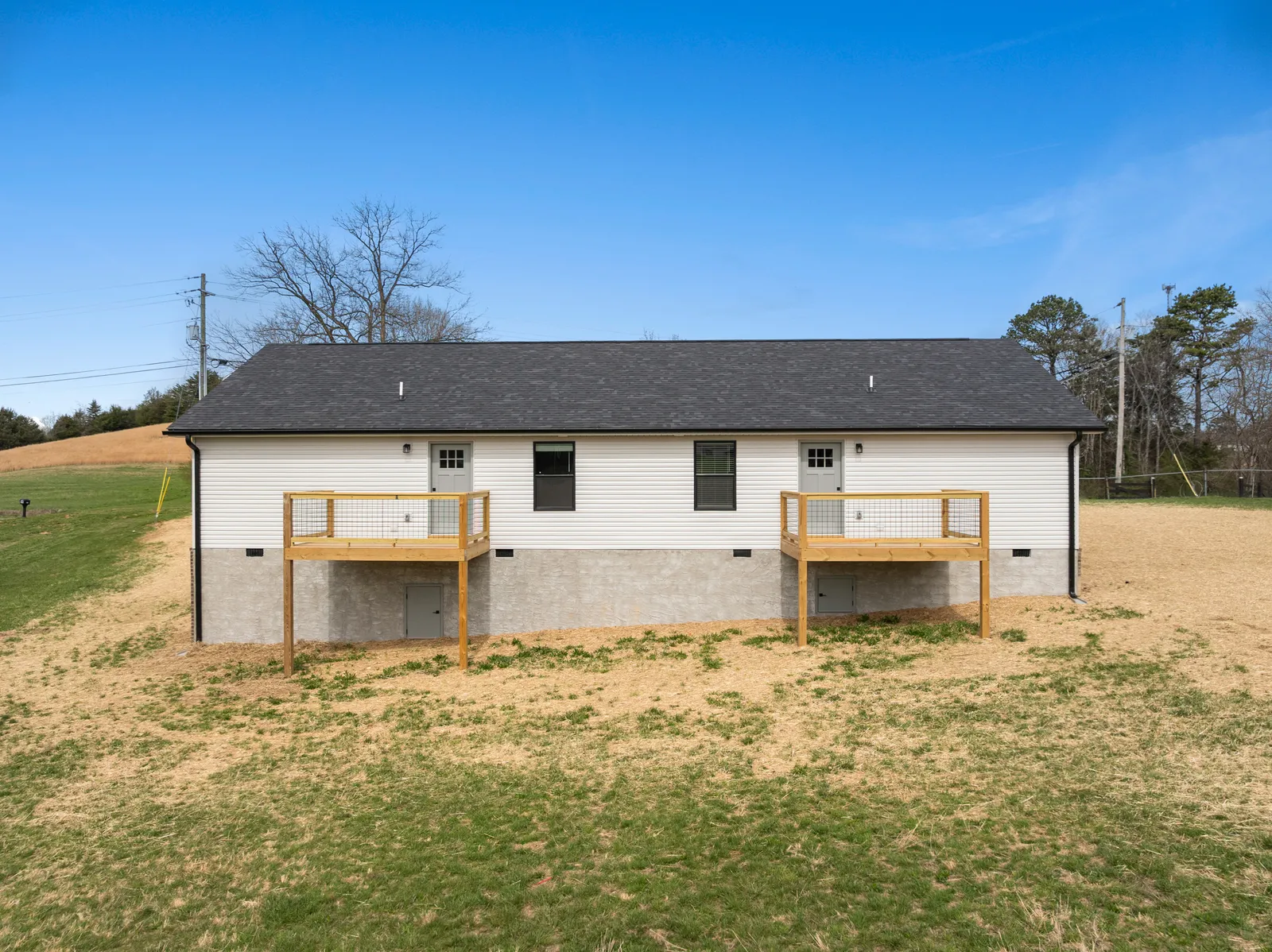 4317 Newport Highway