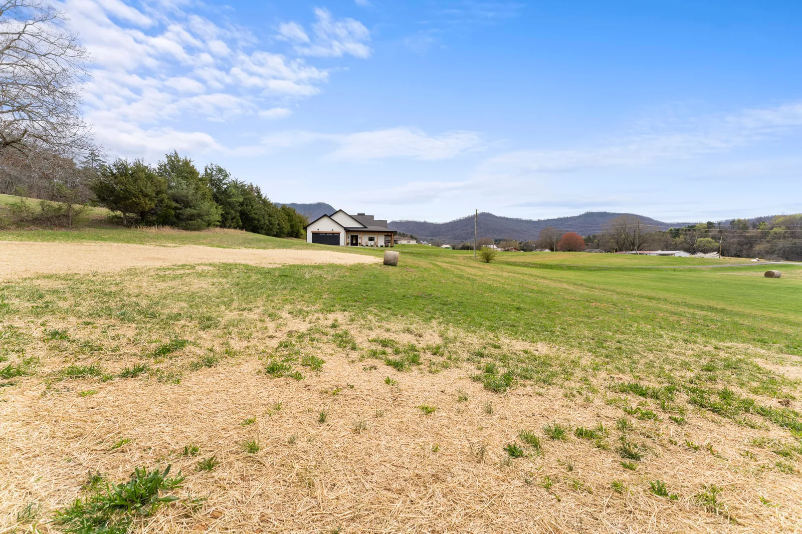 4317 Newport Highway