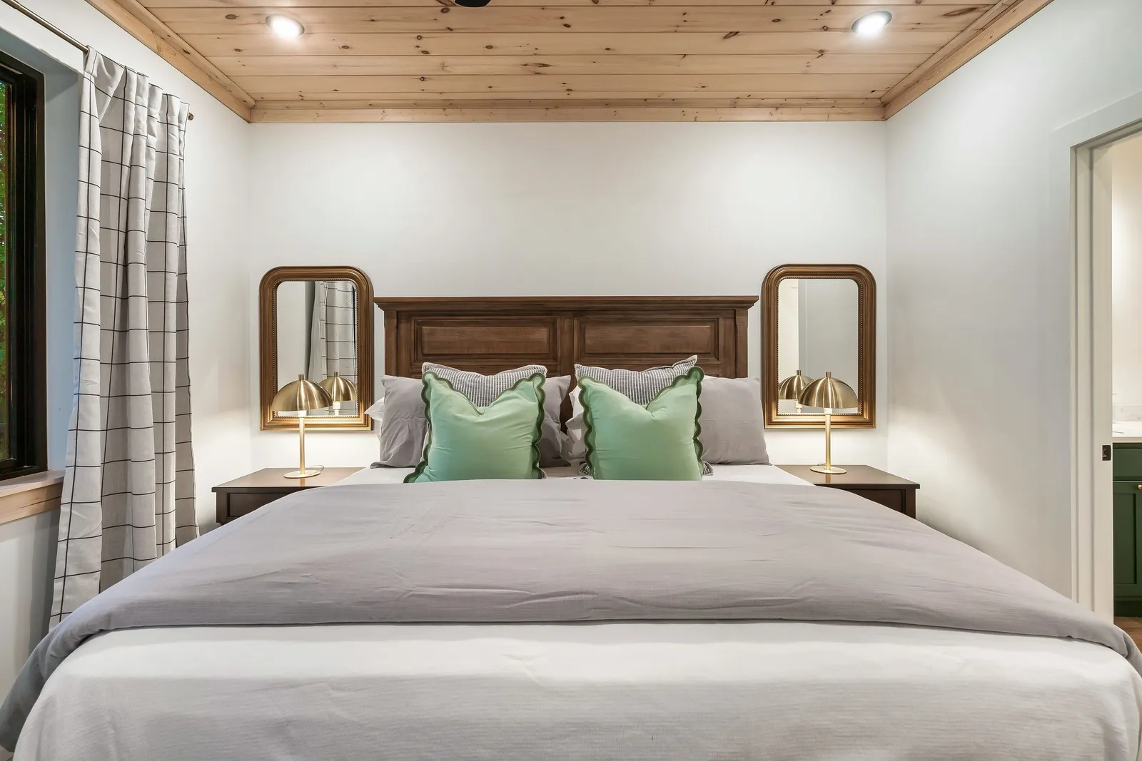 1665 Paulas Huskey Circle