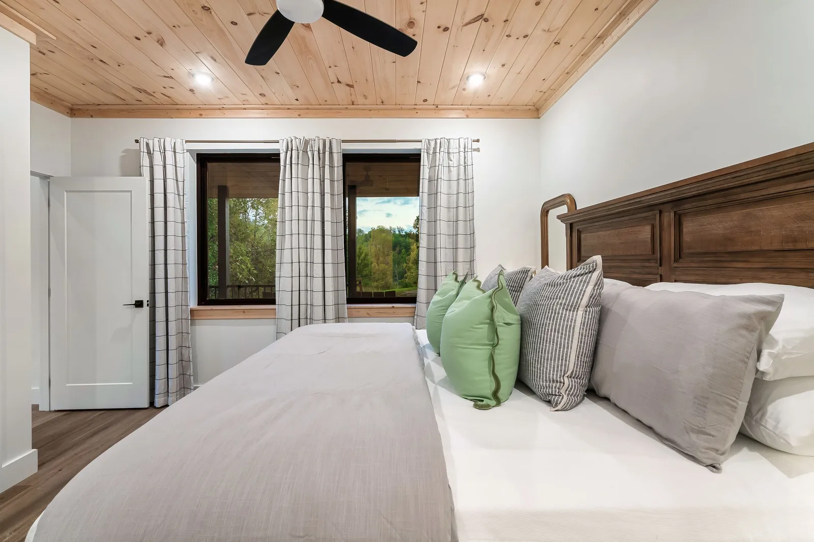 1665 Paulas Huskey Circle