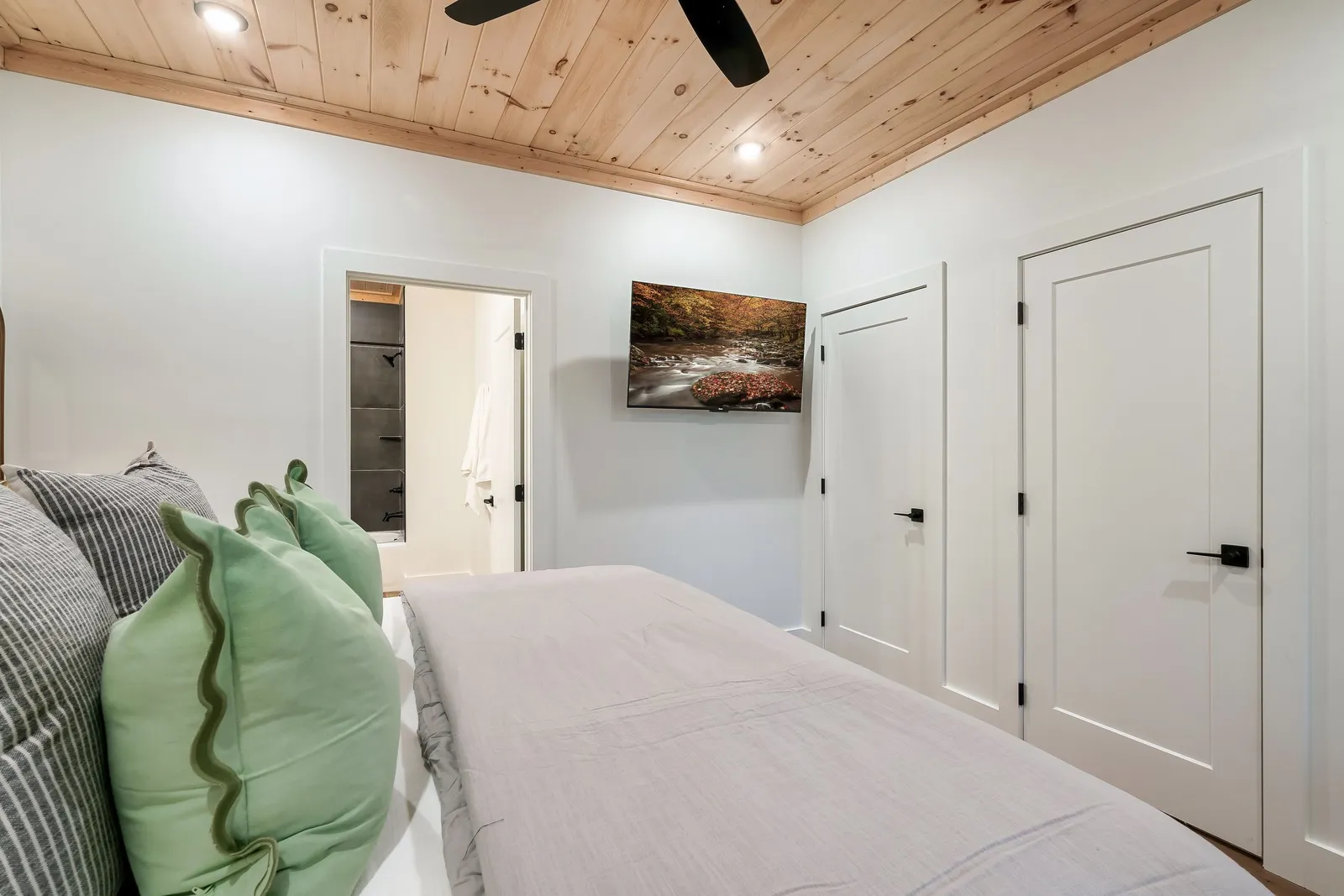 1665 Paulas Huskey Circle