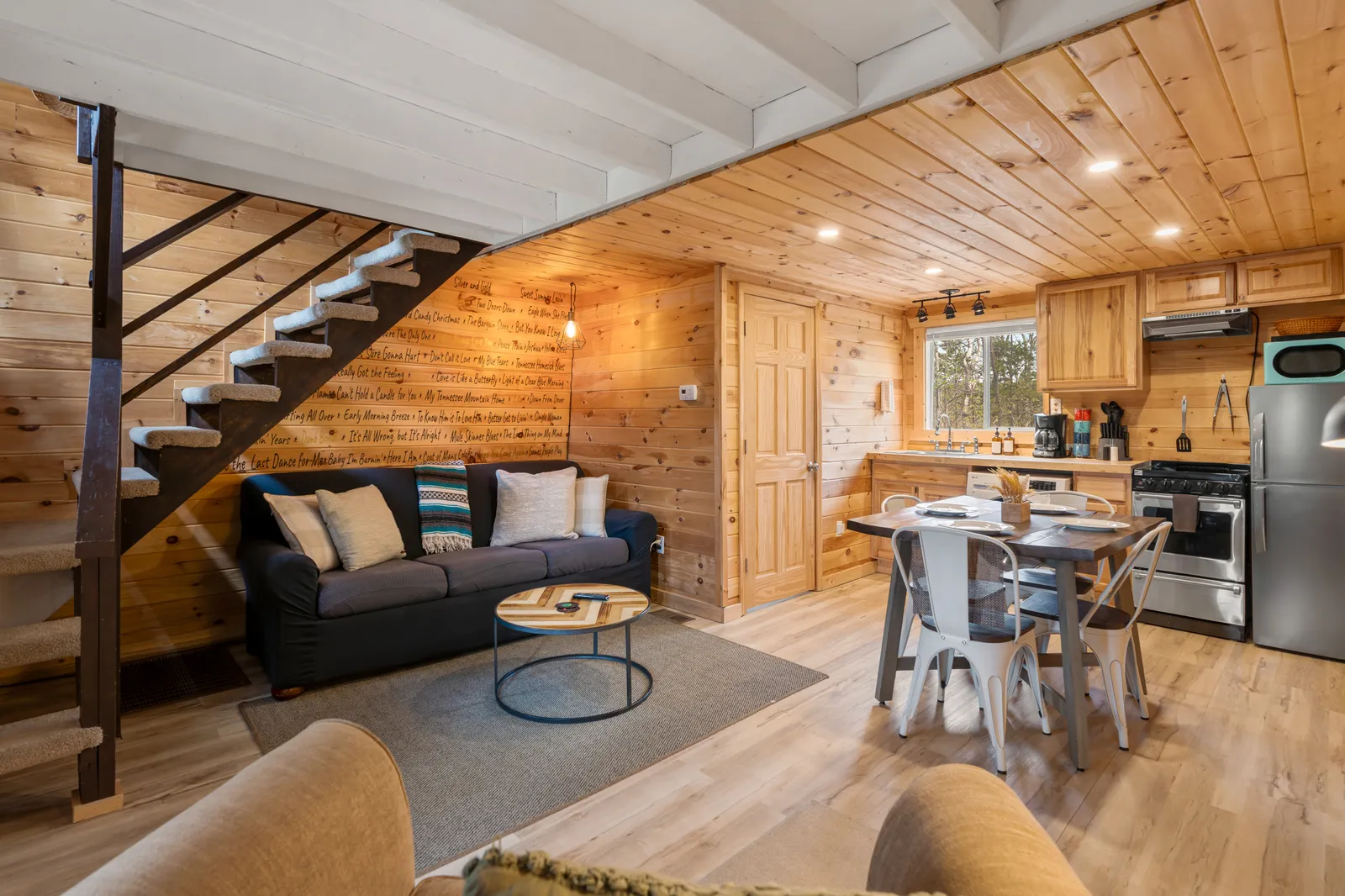 1638 S Mountain View Road