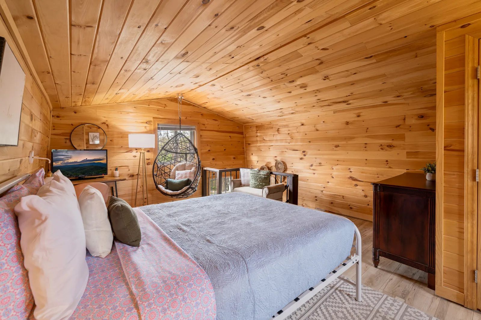 1638 S Mountain View Road