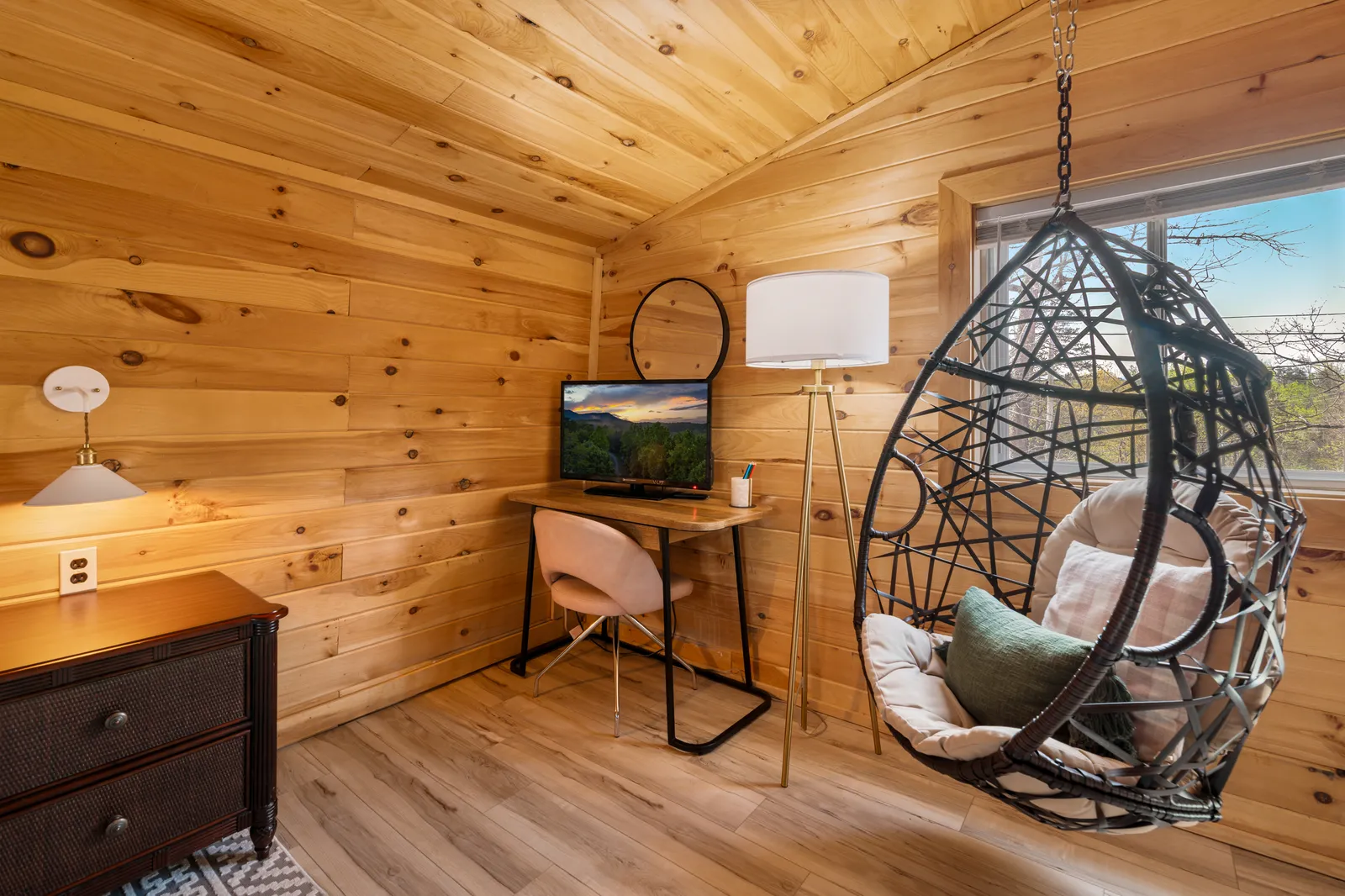 1638 S Mountain View Road