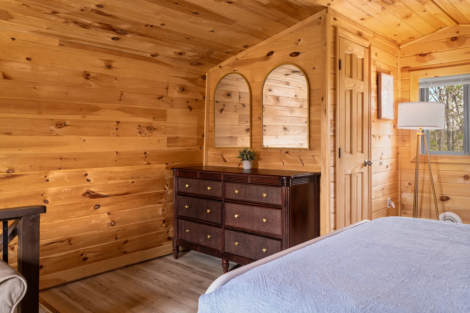 1638 S Mountain View Road