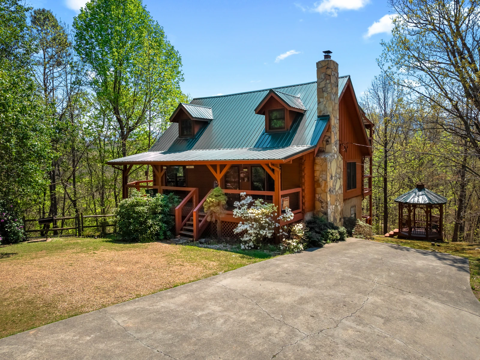 1855 Spring Hill Drive