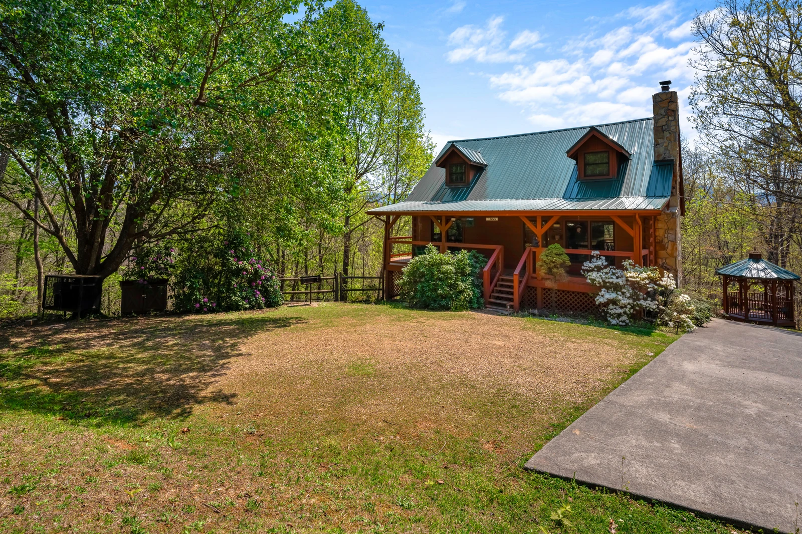 1855 Spring Hill Drive