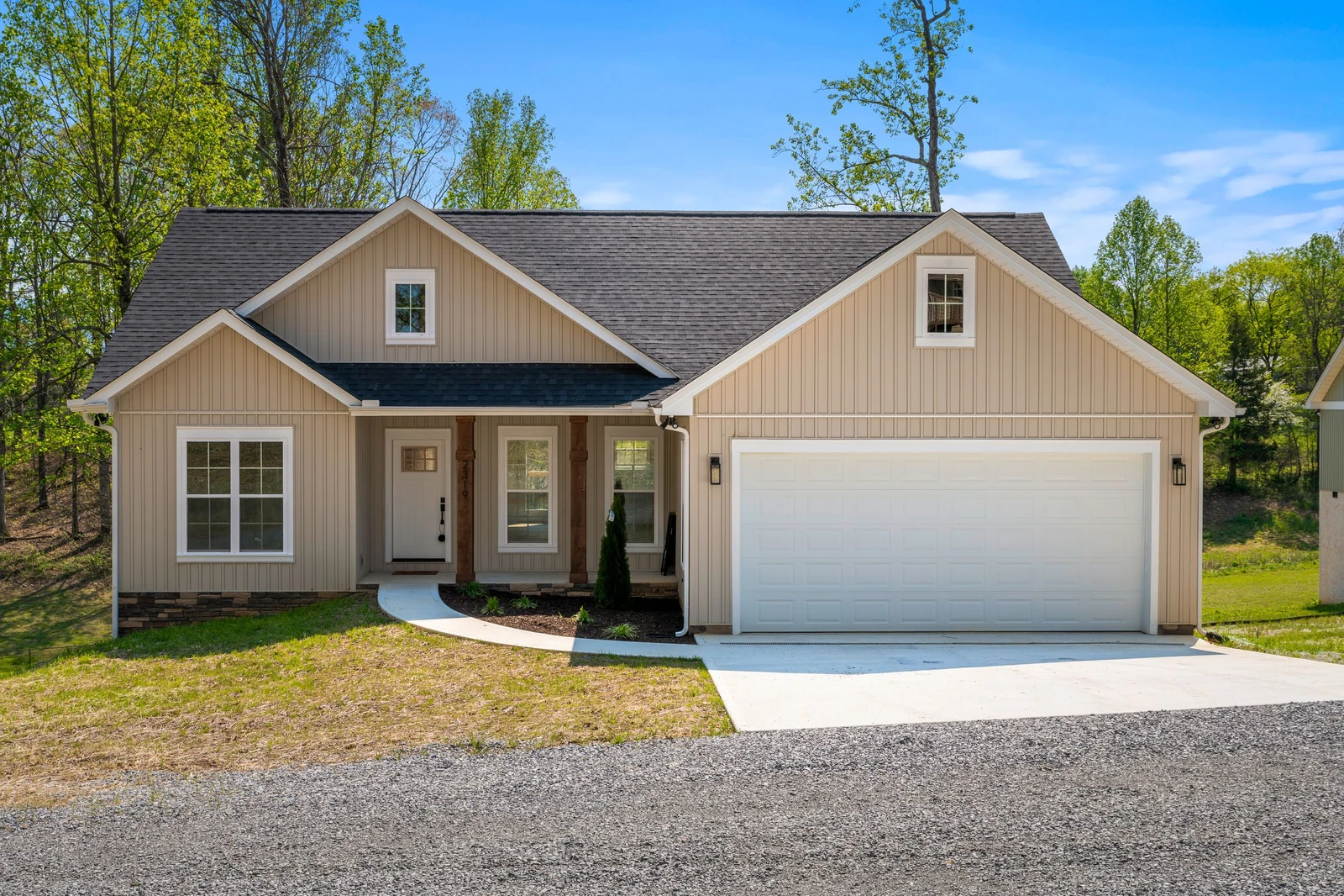 2319 Geraldine Way