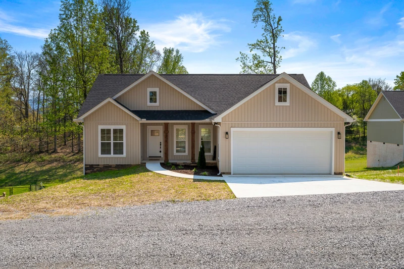 2319 Geraldine Way-1